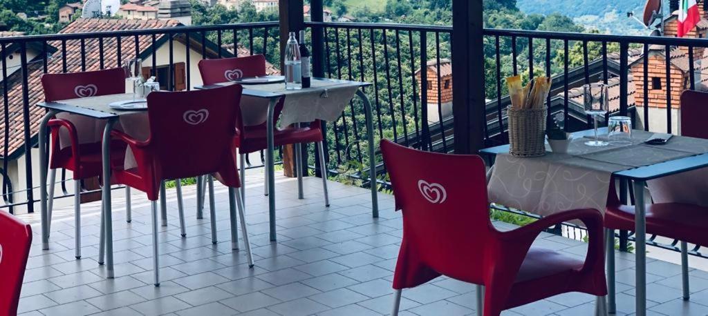 Albergo Ristorante Pizzeria Bellavista Carenno Kültér fotó